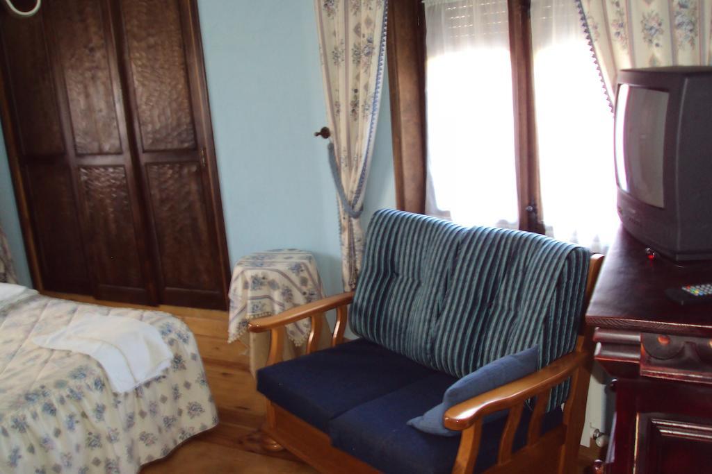 Artesano I Y III Guest House Navarredonda de Gredos Phòng bức ảnh